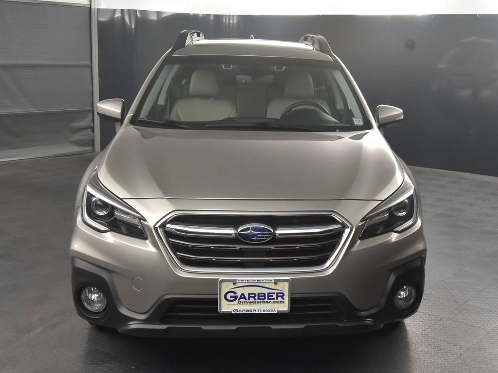 2018 Subaru Outback 2.5i photo 2