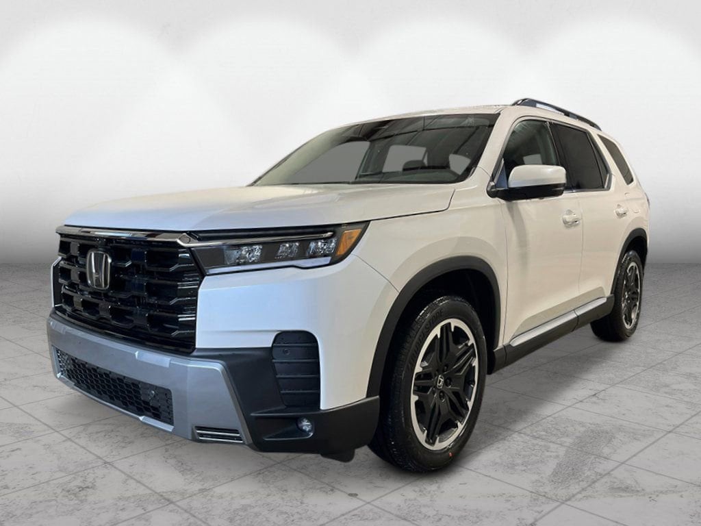 2026 Honda Pilot Touring AWD's photo