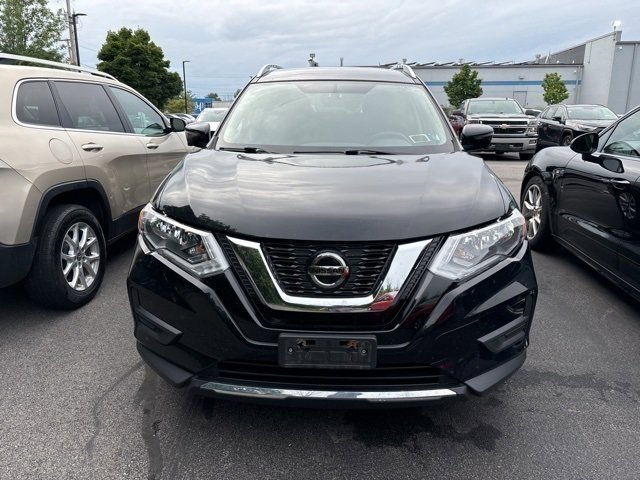 Used 2018 Nissan Rogue SV with VIN KNMAT2MV1JP599643 for sale in Rochester, NY