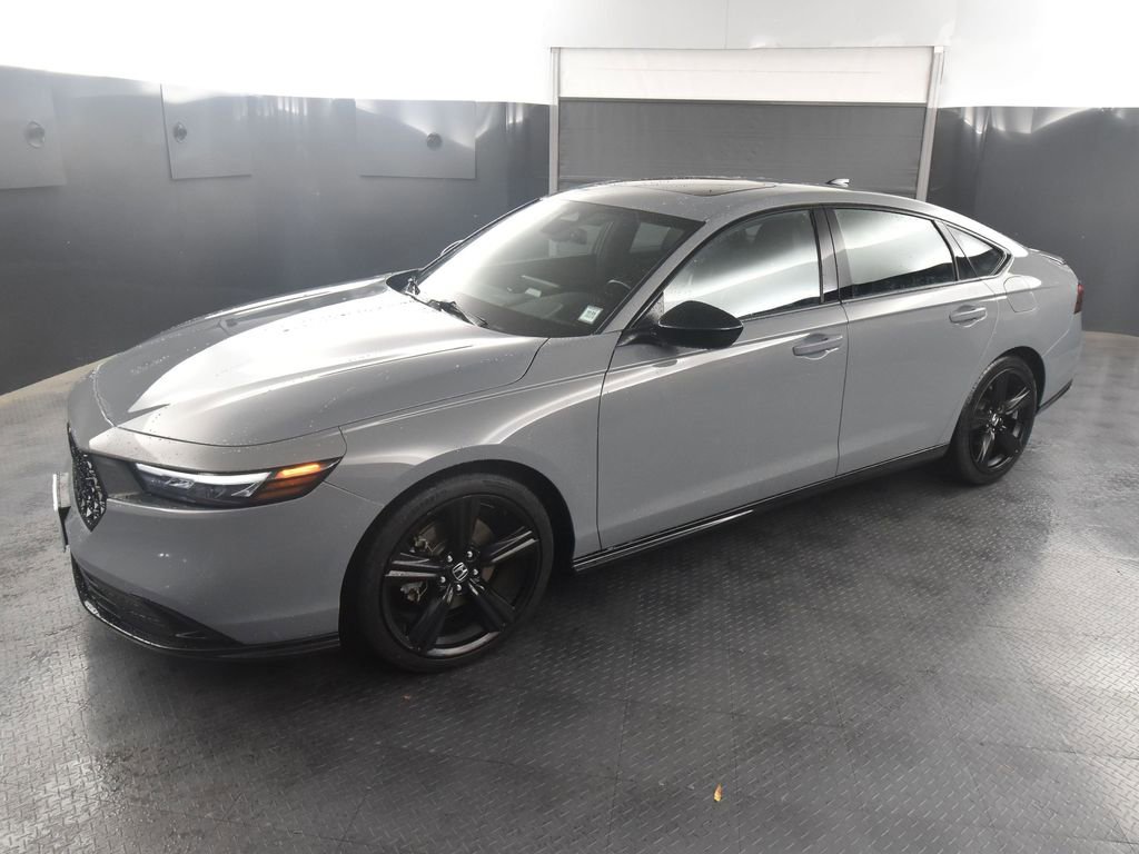 2023 Honda Accord Hybrid Sport-L photo 3