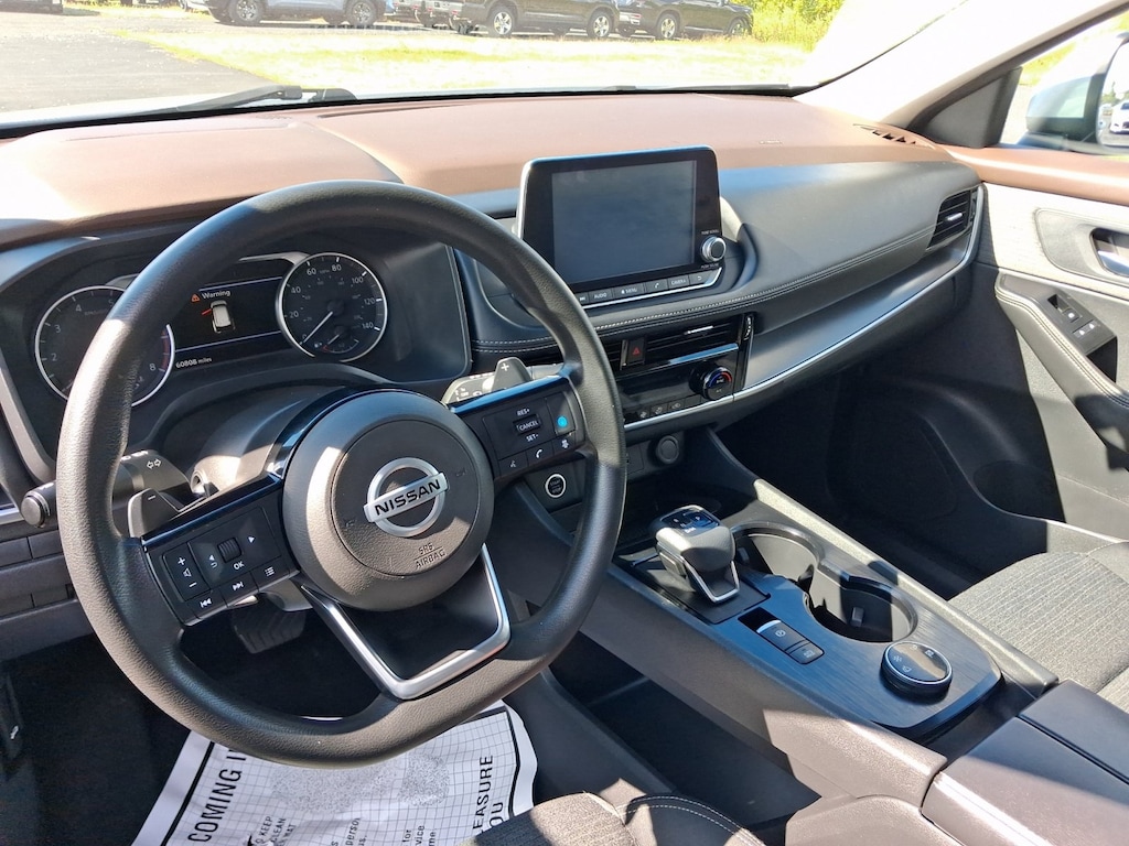 Used 2021 Nissan Rogue SV SUV