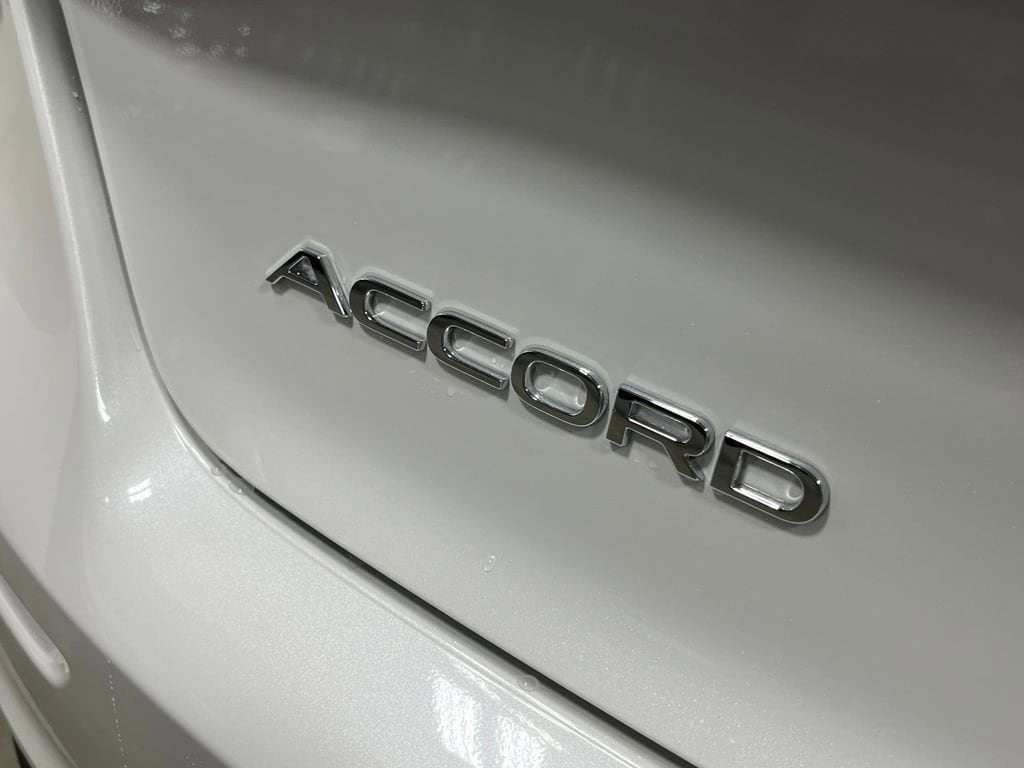 2025 Honda Accord SE - Photo 6