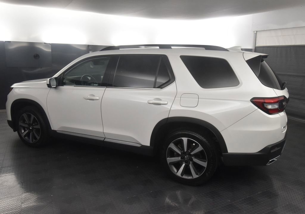Used 2023 Honda Pilot Touring SUV