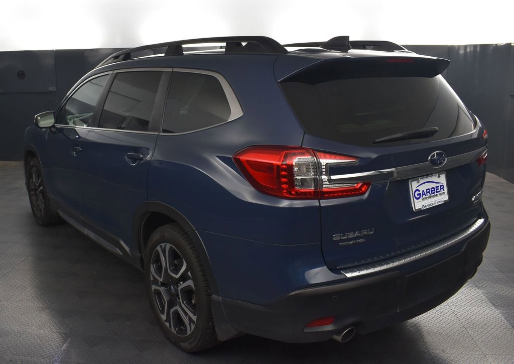 2023 Subaru Ascent Limited photo 4