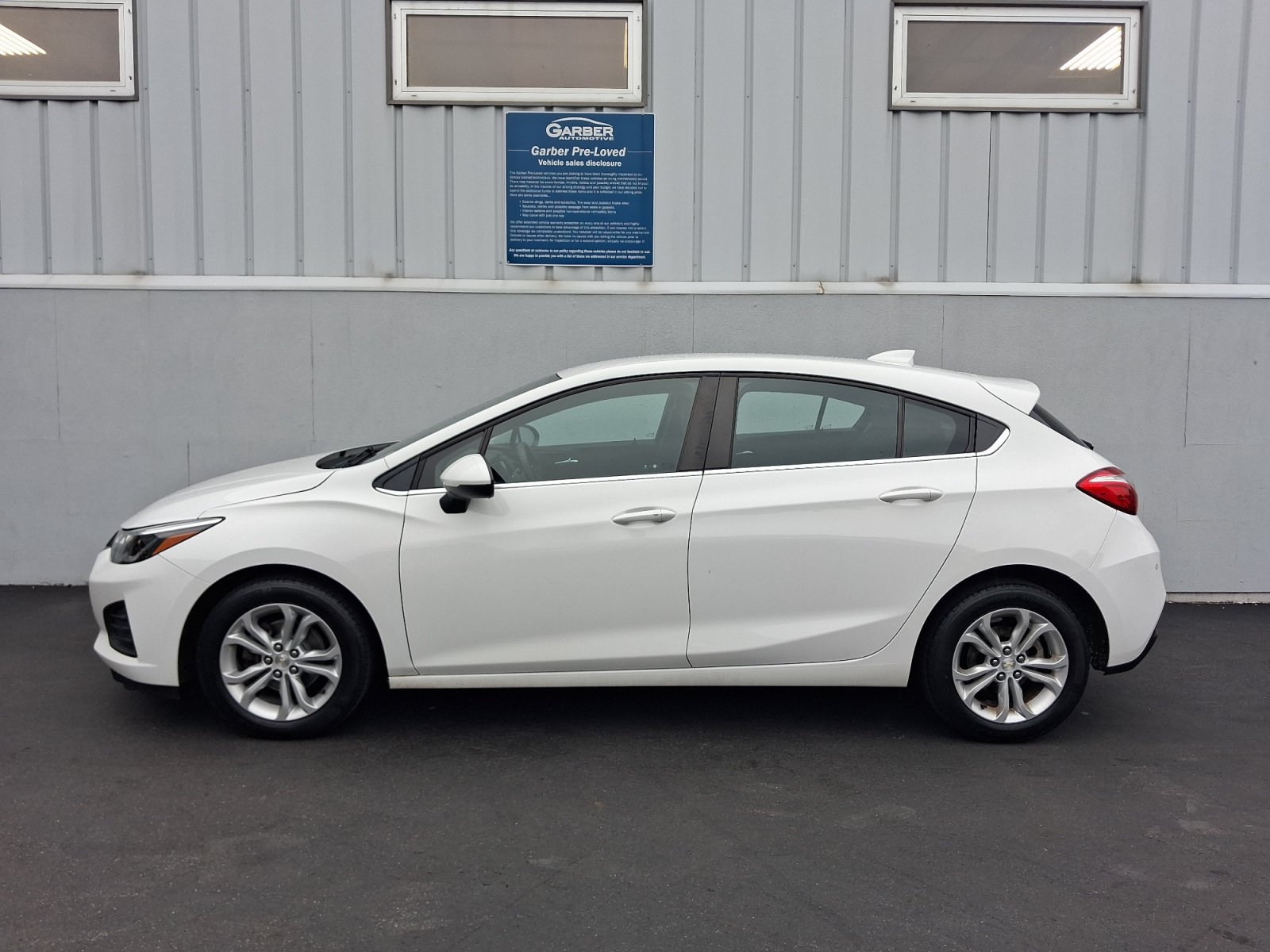 Used 2019 Chevrolet Cruze LT with VIN 3G1BE6SMXKS615222 for sale in Rochester, NY