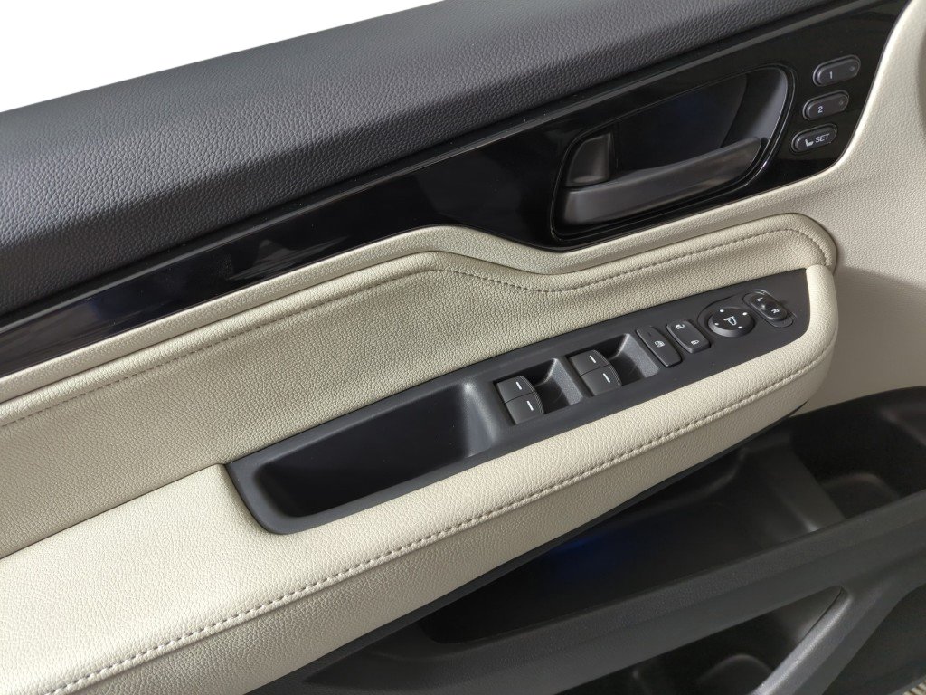 2026 Honda Odyssey Touring - Photo 13
