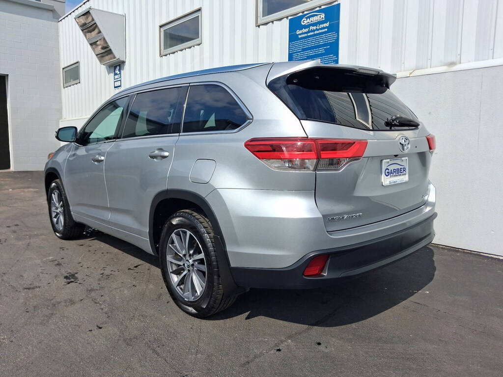 Used 2017 Toyota Highlander XLE SUV