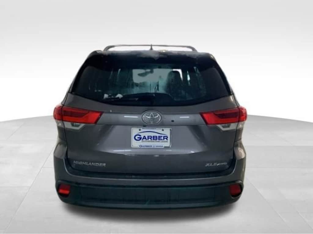 Used 2019 Toyota Highlander XLE SUV