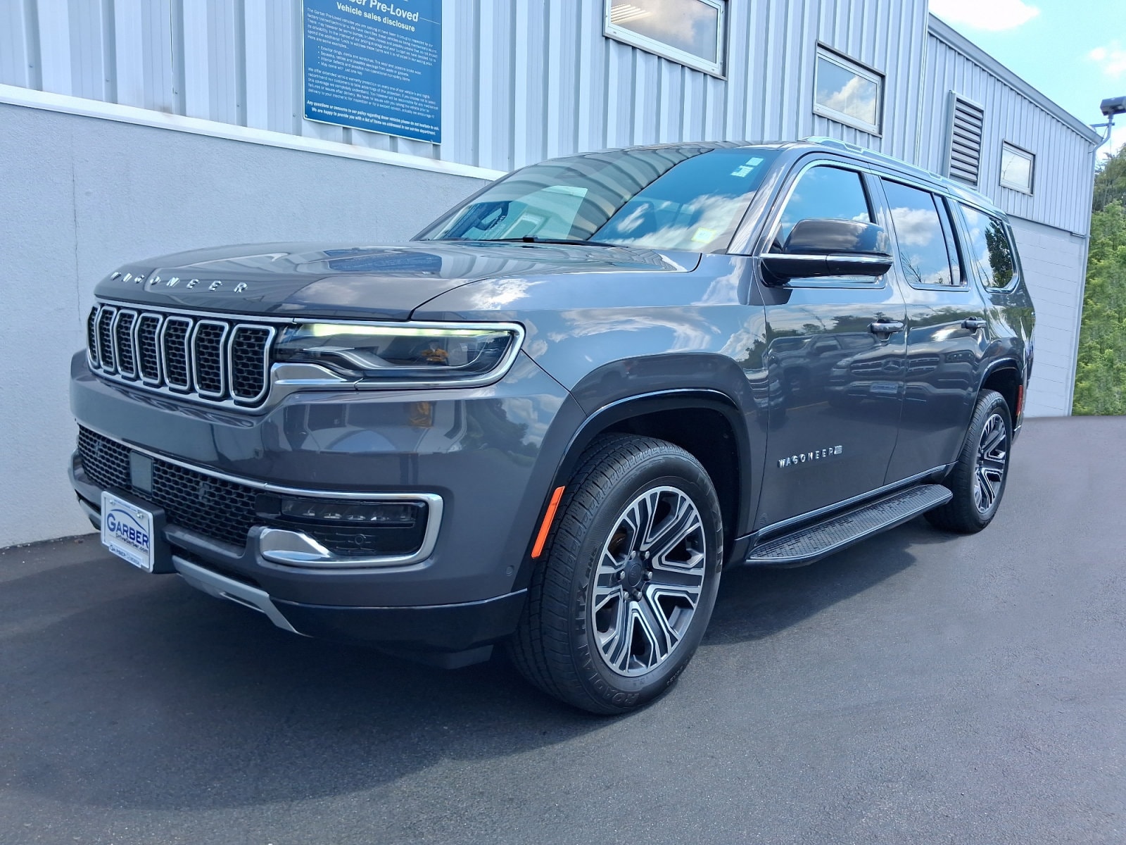 2023 Jeep Wagoneer