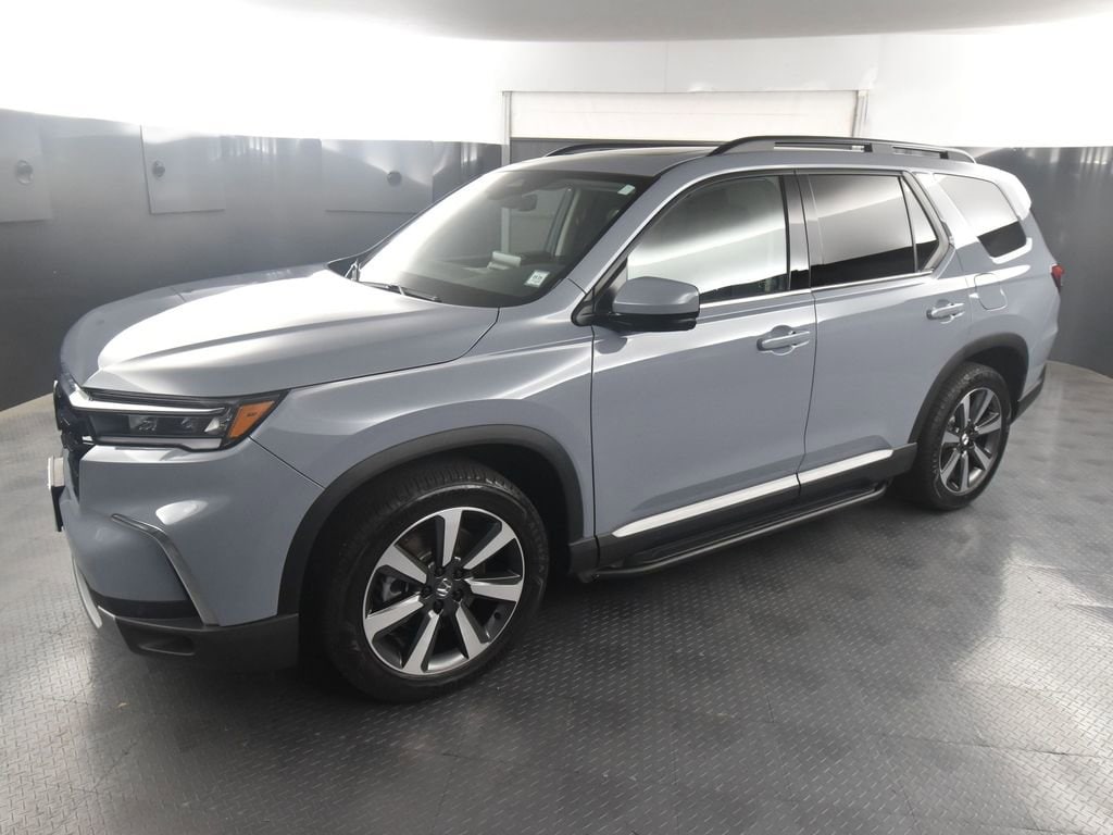 Certified 2025 Honda Pilot Touring SUV