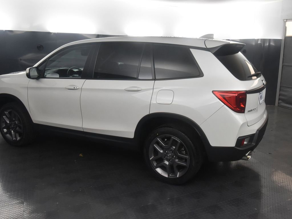 2023 Honda Passport EX-L photo 3