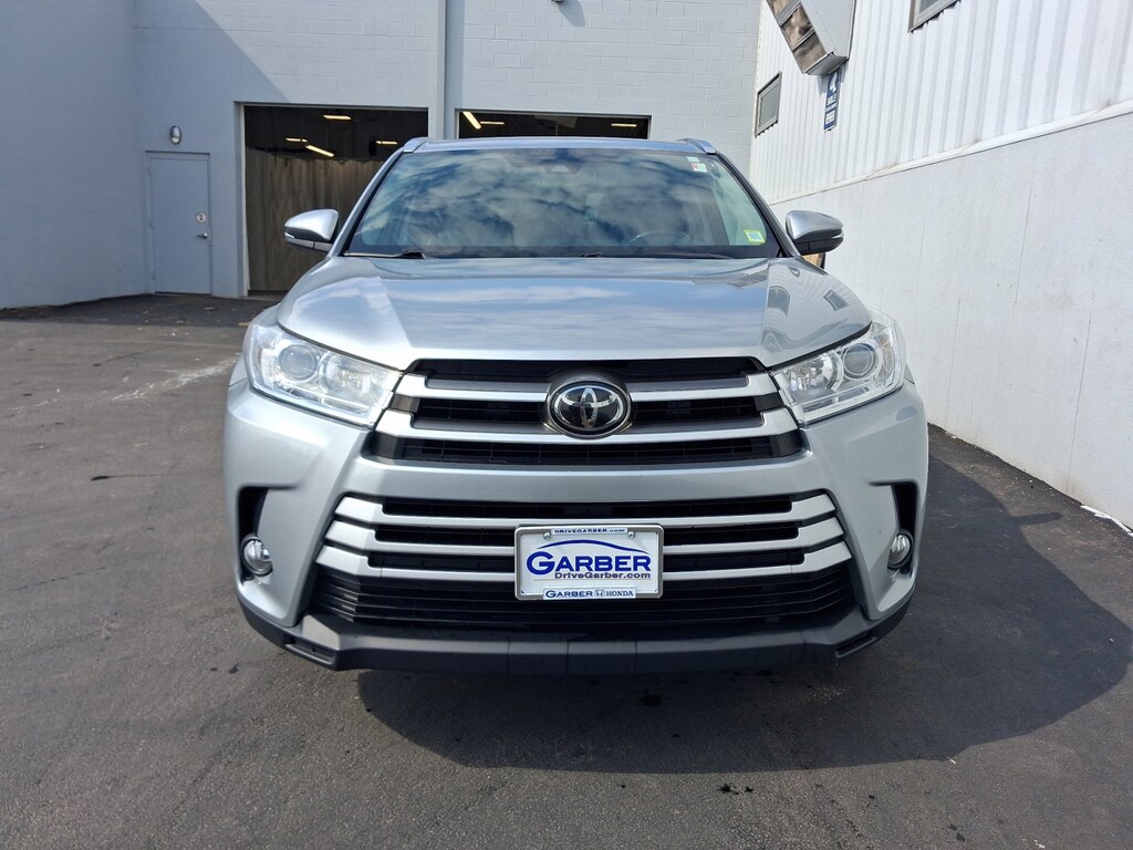 Used 2017 Toyota Highlander XLE SUV