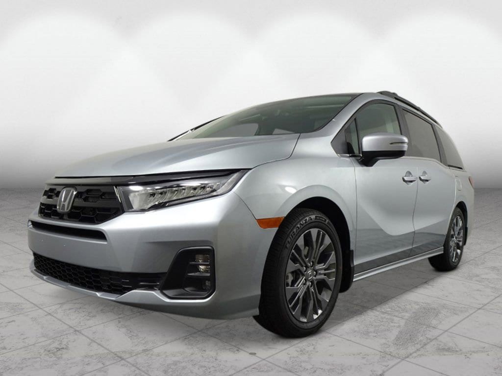 2026 Honda Odyssey Touring's photo