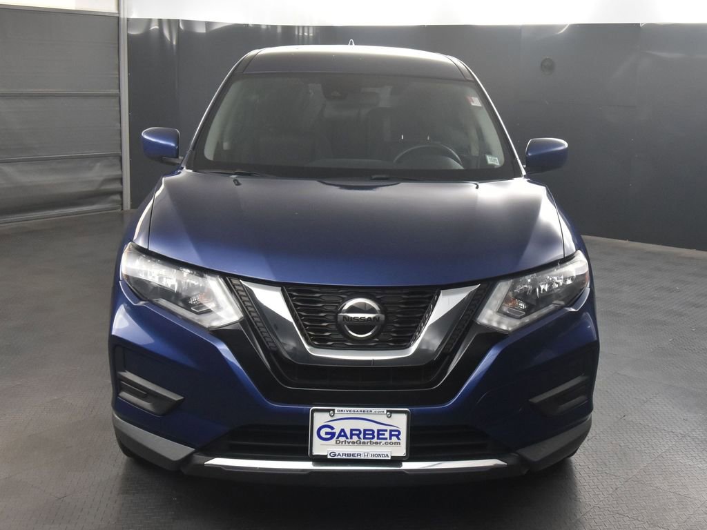 2019 Nissan Rogue S photo 2