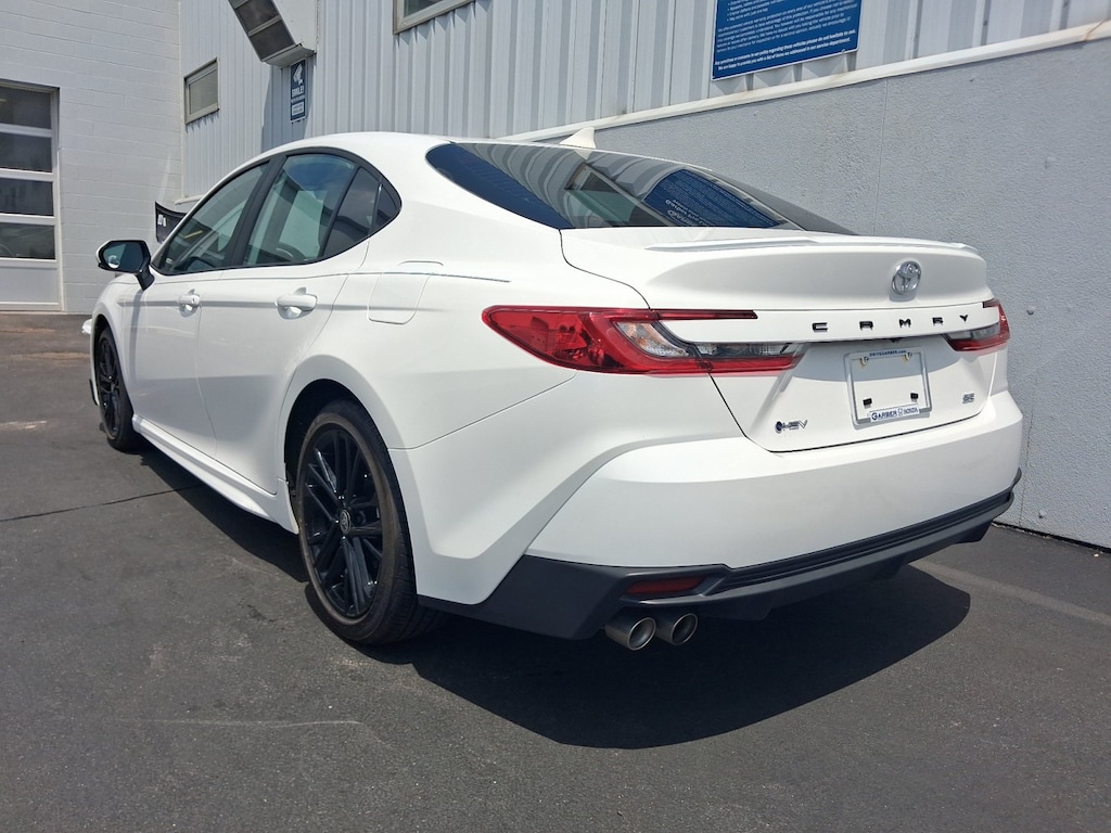 Used 2025 Toyota Camry SE Sedan