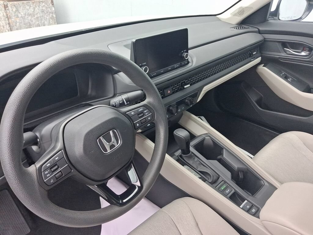 Used 2024 Honda Accord EX Sedan