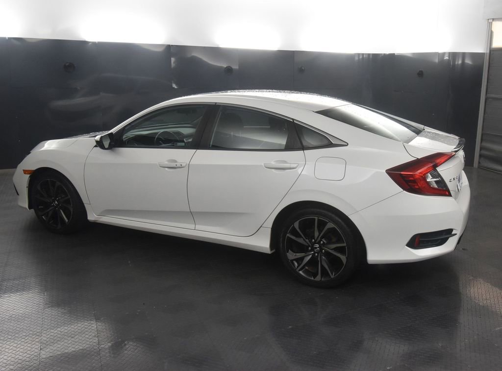 2019 Honda Civic Sport photo 3