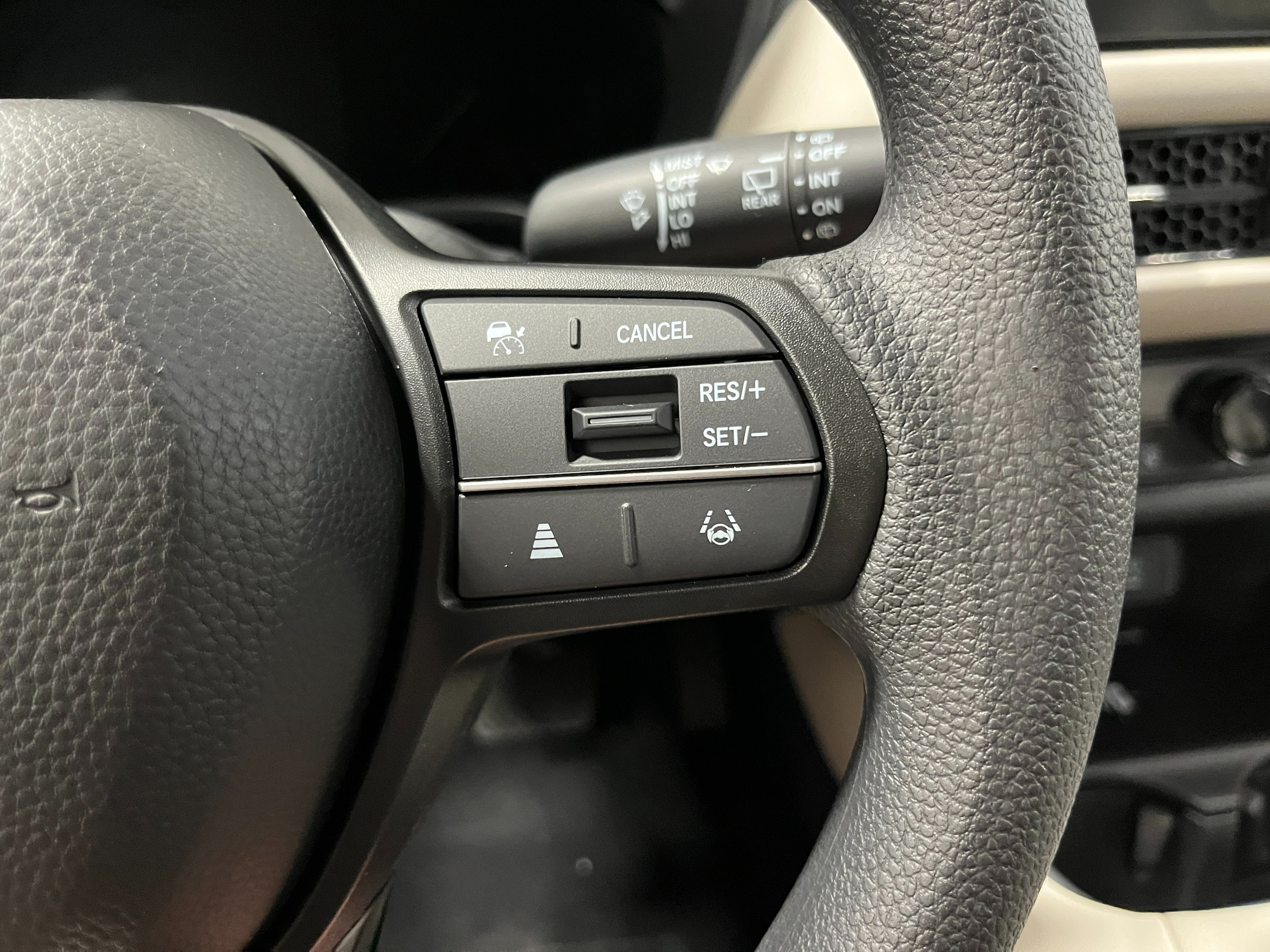 2027 Honda HR-V LX - Photo 17