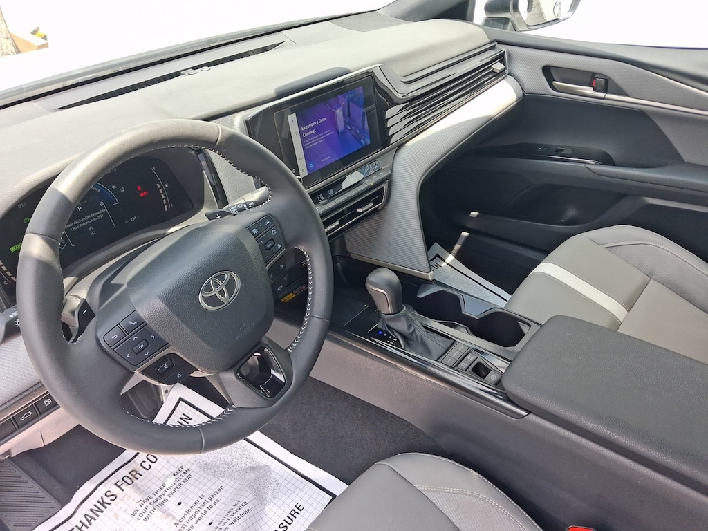 Used 2025 Toyota Camry SE Sedan