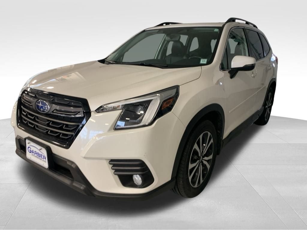 2023 Subaru Forester Limited's photo