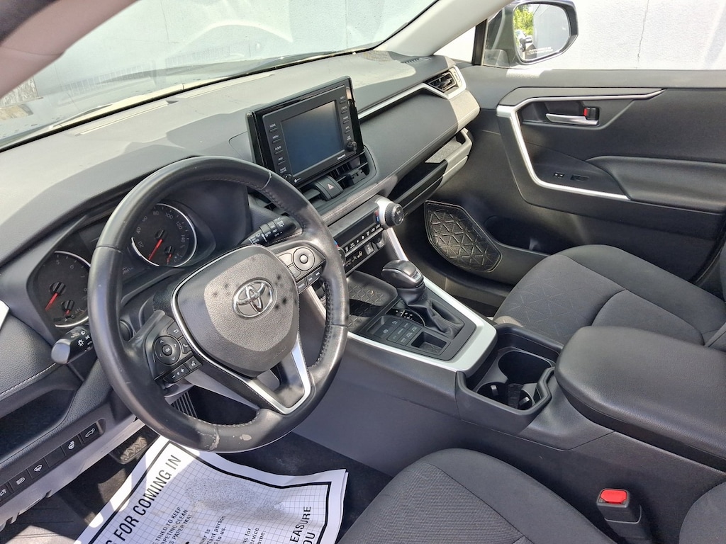 Used 2020 Toyota RAV4 XLE SUV