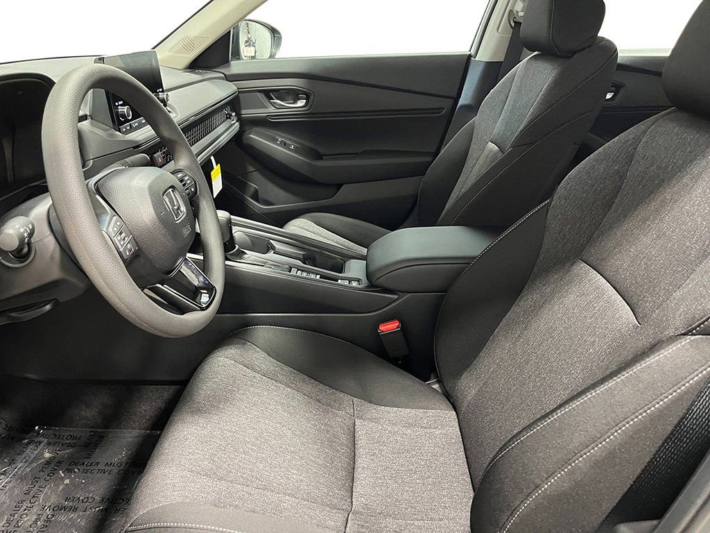 2025 Honda Accord SE - Photo 12