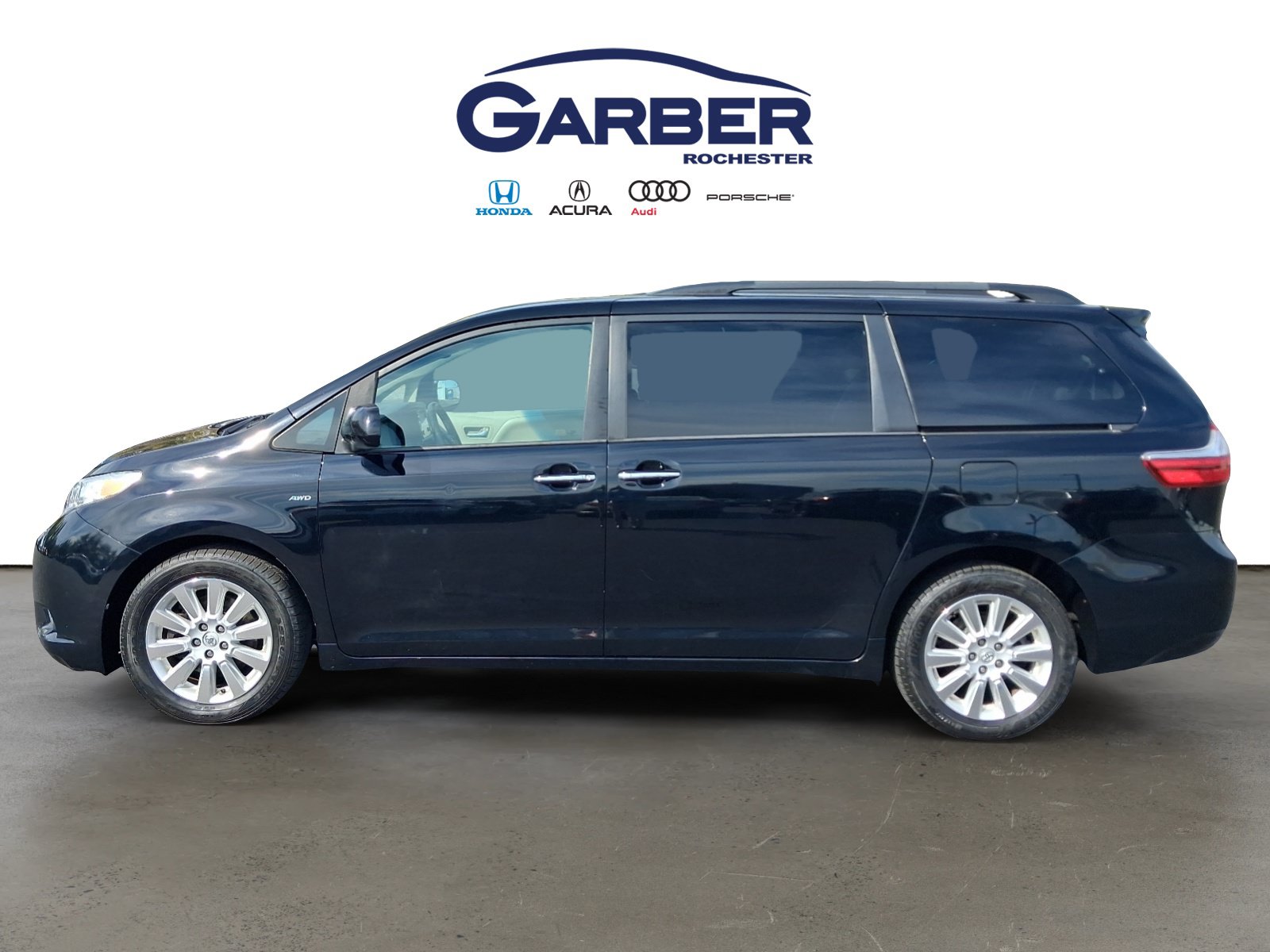 Used 2016 Toyota Sienna XLE Van