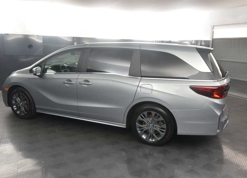 Used 2025 Honda Odyssey Touring Van