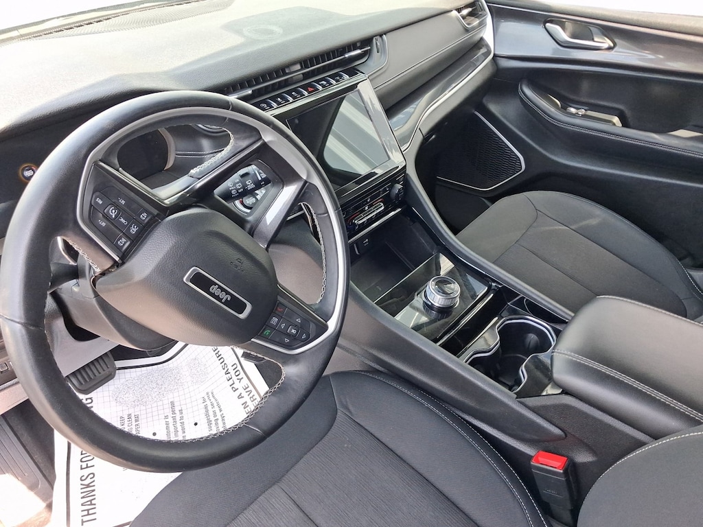 Used 2022 Jeep Grand Cherokee L Laredo SUV