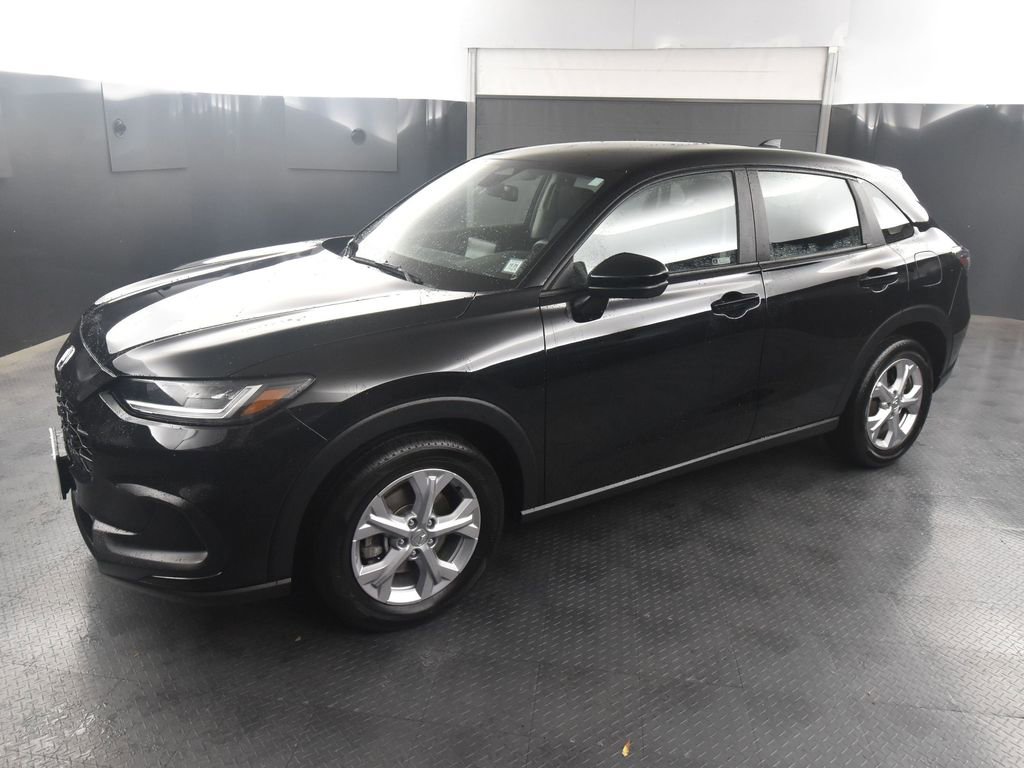 2023 Honda HR-V LX photo 3