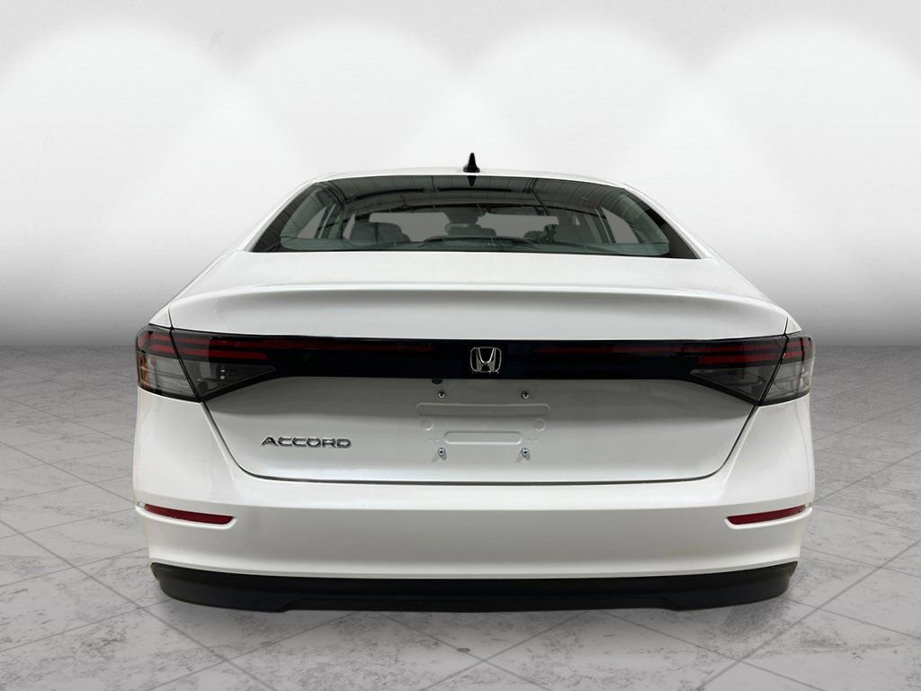2025 Honda Accord SE photo 4