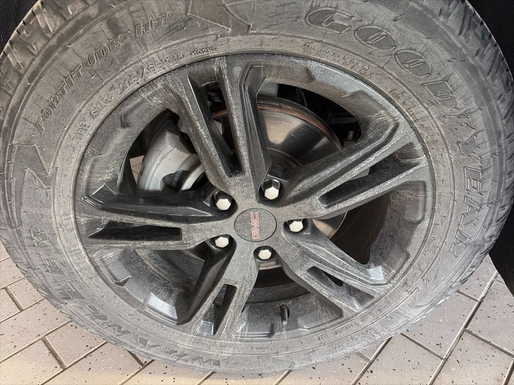 Used 2023 GMC Terrain AT4 SUV