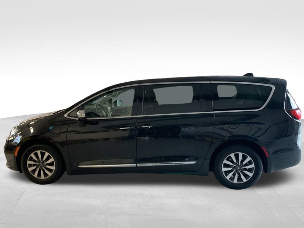 Used 2023 Chrysler Pacifica Hybrid Limited Van Passenger Van