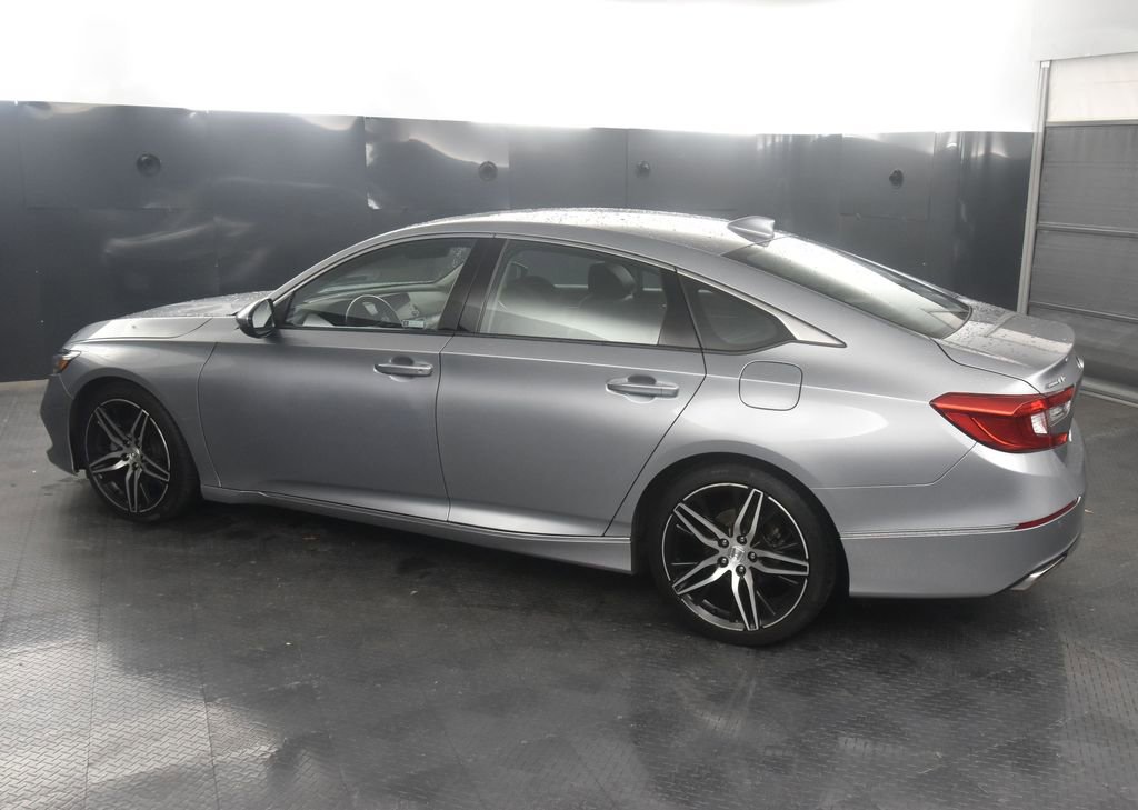 2021 Honda Accord Touring 2.0T photo 2