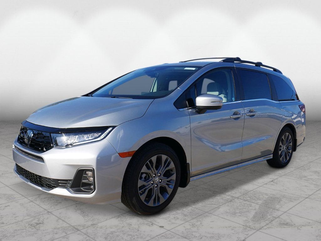 2026 Honda Odyssey Touring's photo