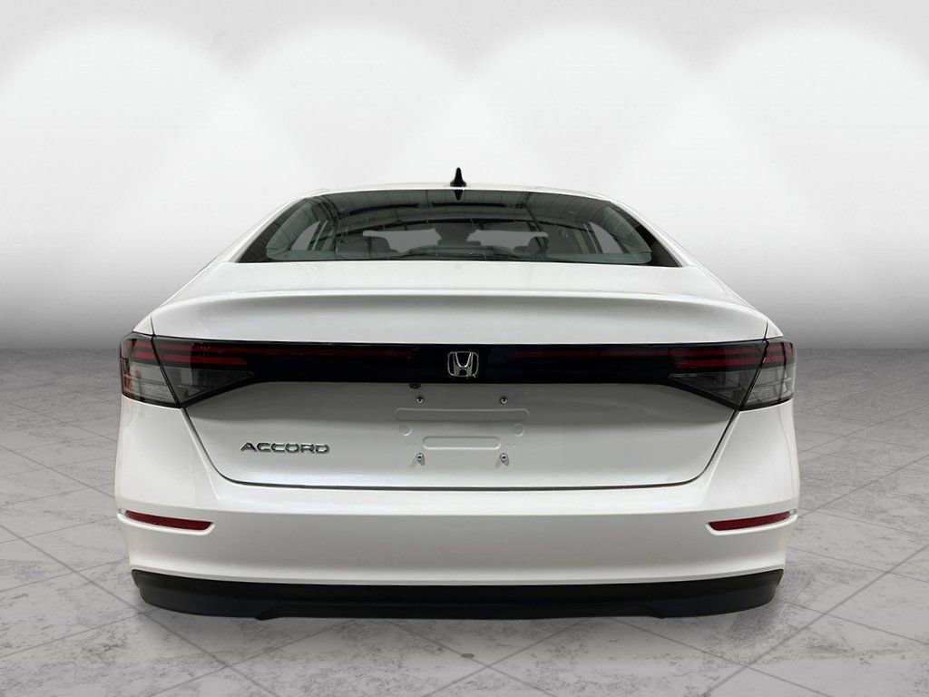 2025 Honda Accord SE photo 4
