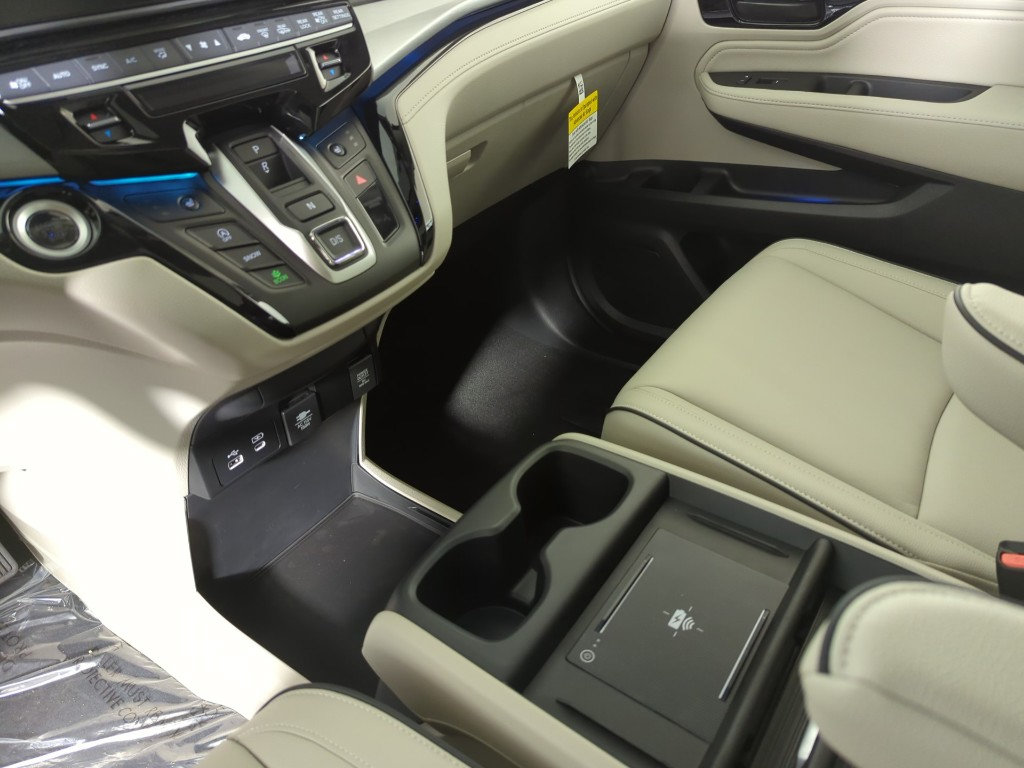 2026 Honda Odyssey Touring - Photo 21