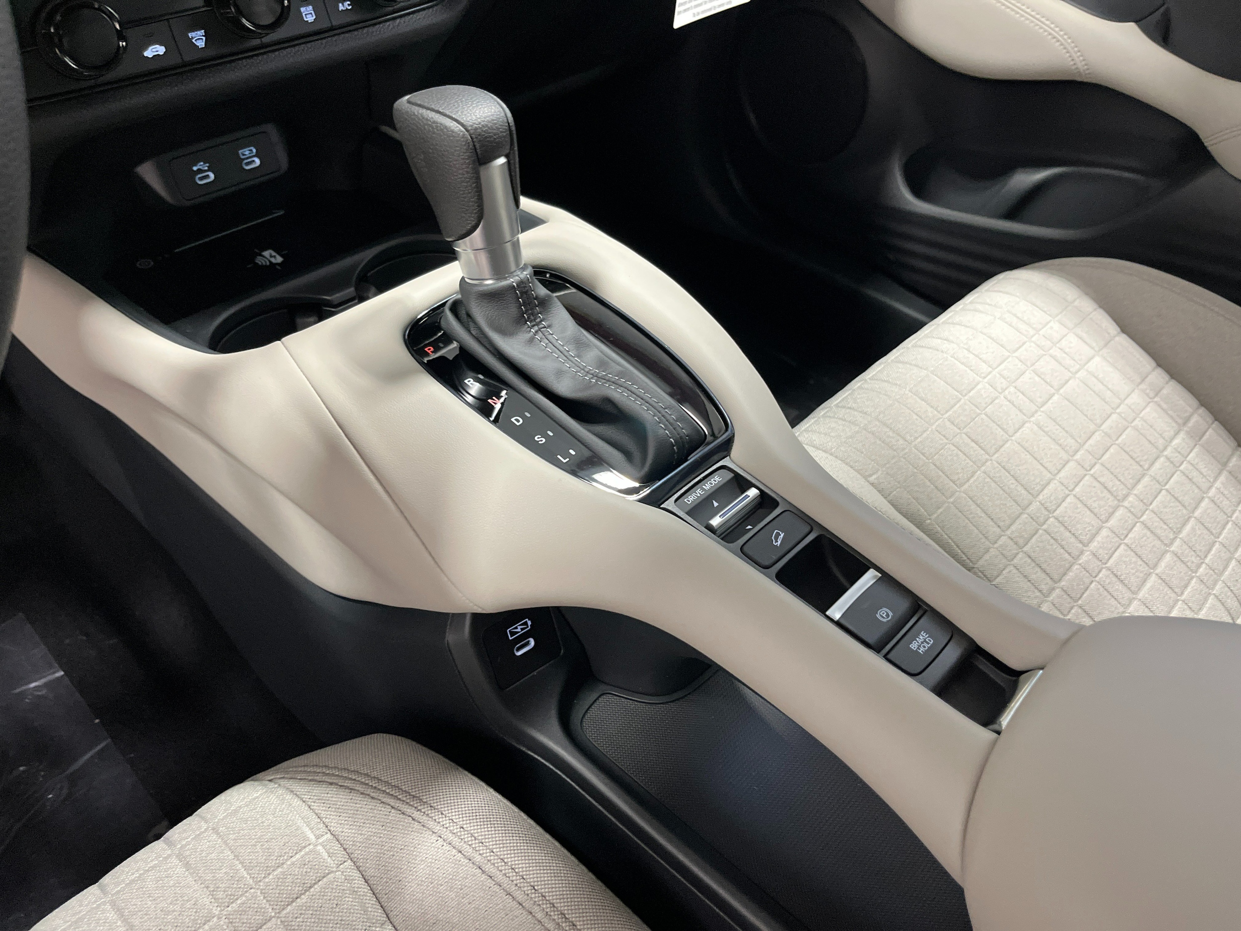 2027 Honda HR-V LX - Photo 20