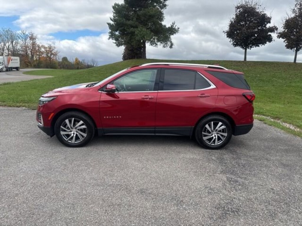 Used 2022 Chevrolet Equinox Premier SUV