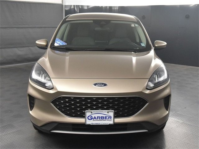 Used 2020 Ford Escape SE with VIN 1FMCU9G6XLUB18632 for sale in Rochester, NY