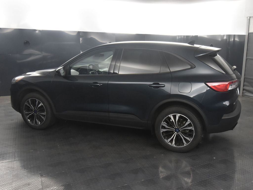 2022 Ford Escape SE photo 3