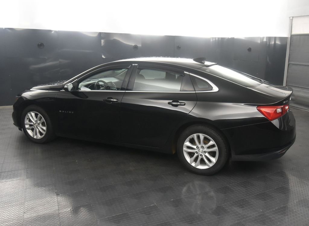 2018 Chevrolet Malibu 1LT photo 3