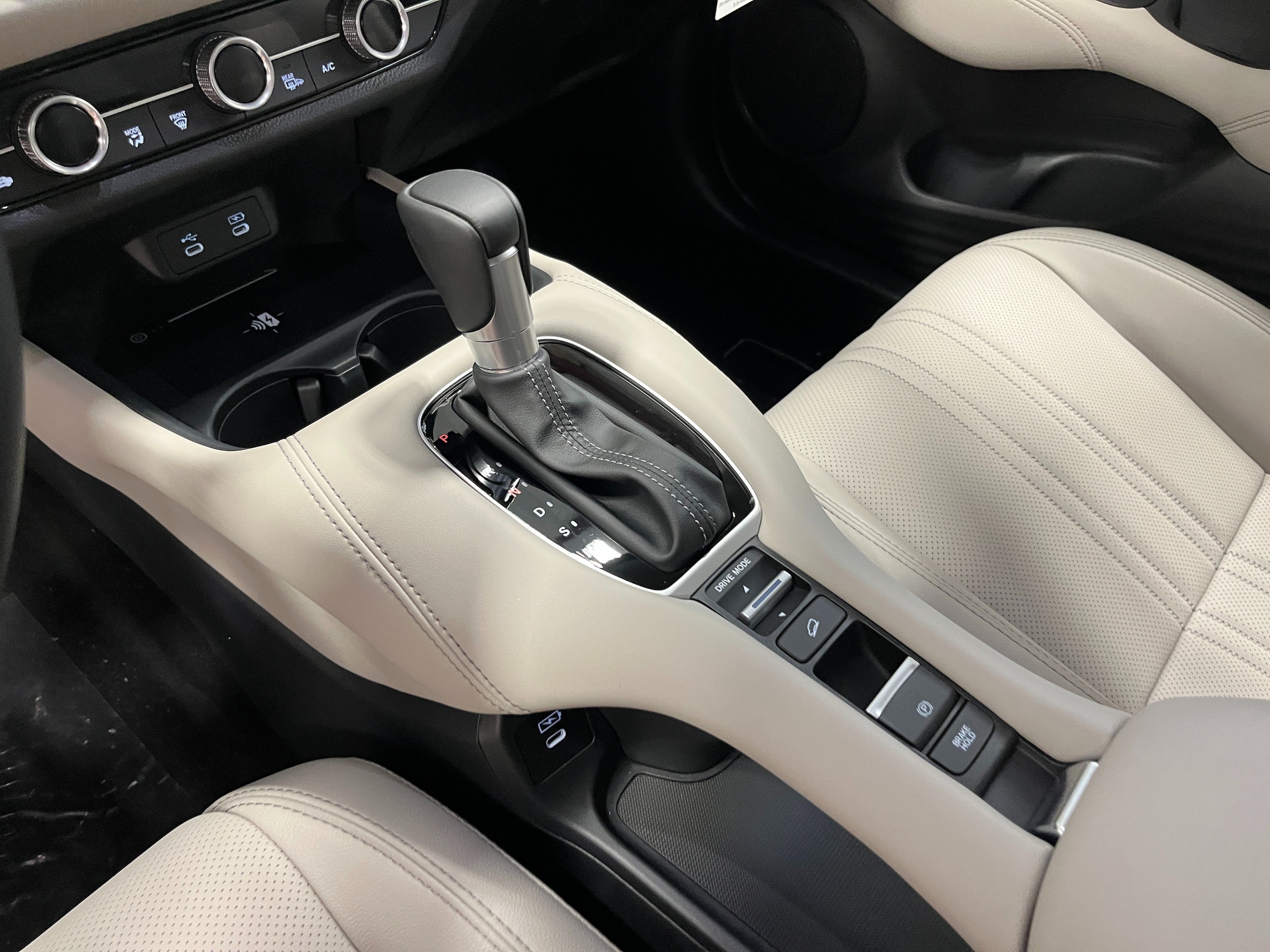 2027 Honda HR-V EX-L - Photo 22
