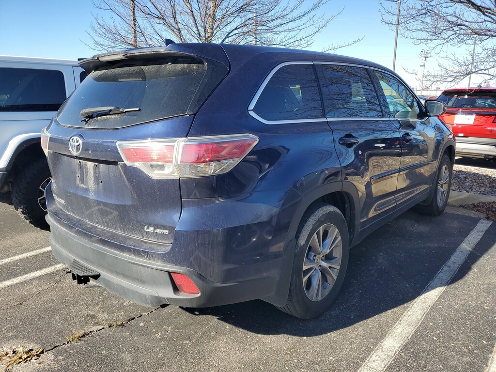 Used 2014 Toyota Highlander LE V6 SUV