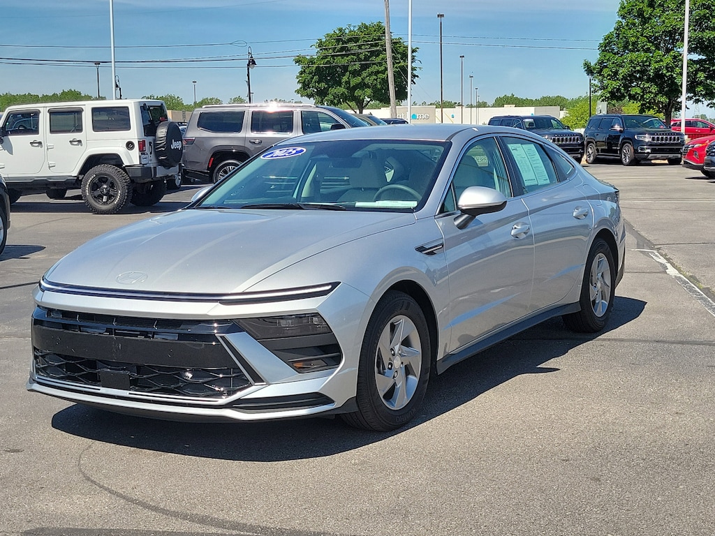 Certified 2025 Hyundai Sonata SE Sedan