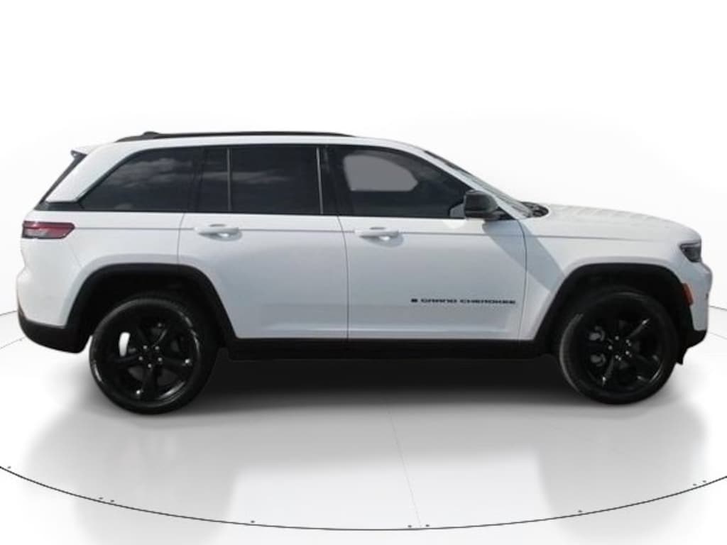 Used 2024 Jeep Grand Cherokee Limited SUV