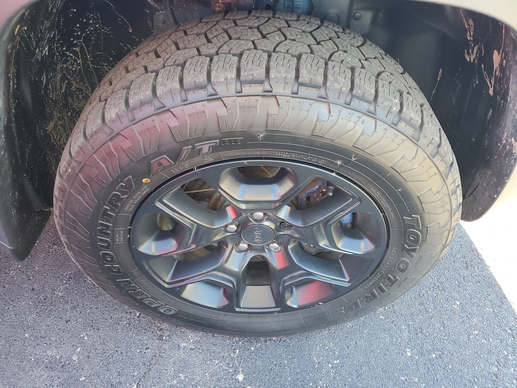 Used 2019 Jeep Cherokee Trailhawk SUV