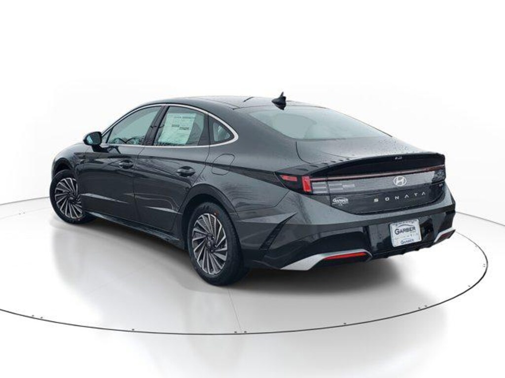 New 2026 Hyundai Sonata Hybrid SEL Sedan