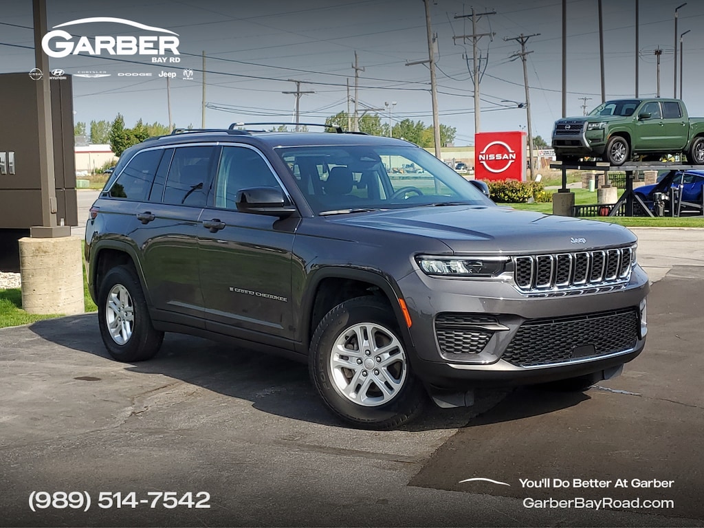 Used 2023 Jeep Grand Cherokee Laredo SUV