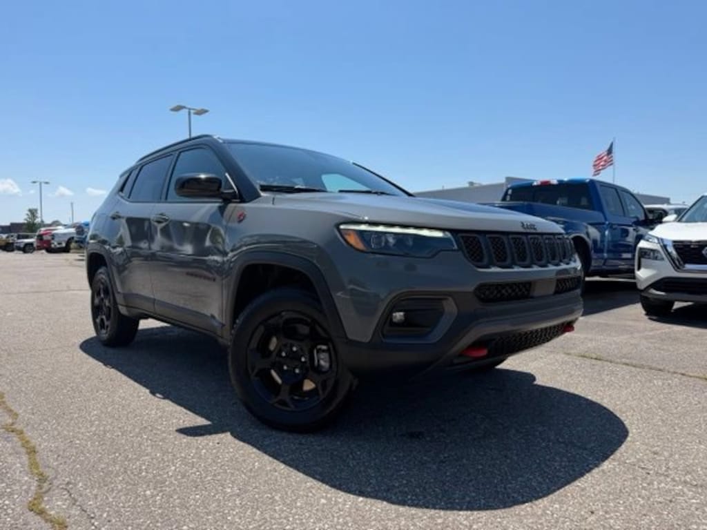 Used 2024 Jeep Compass Trailhawk SUV
